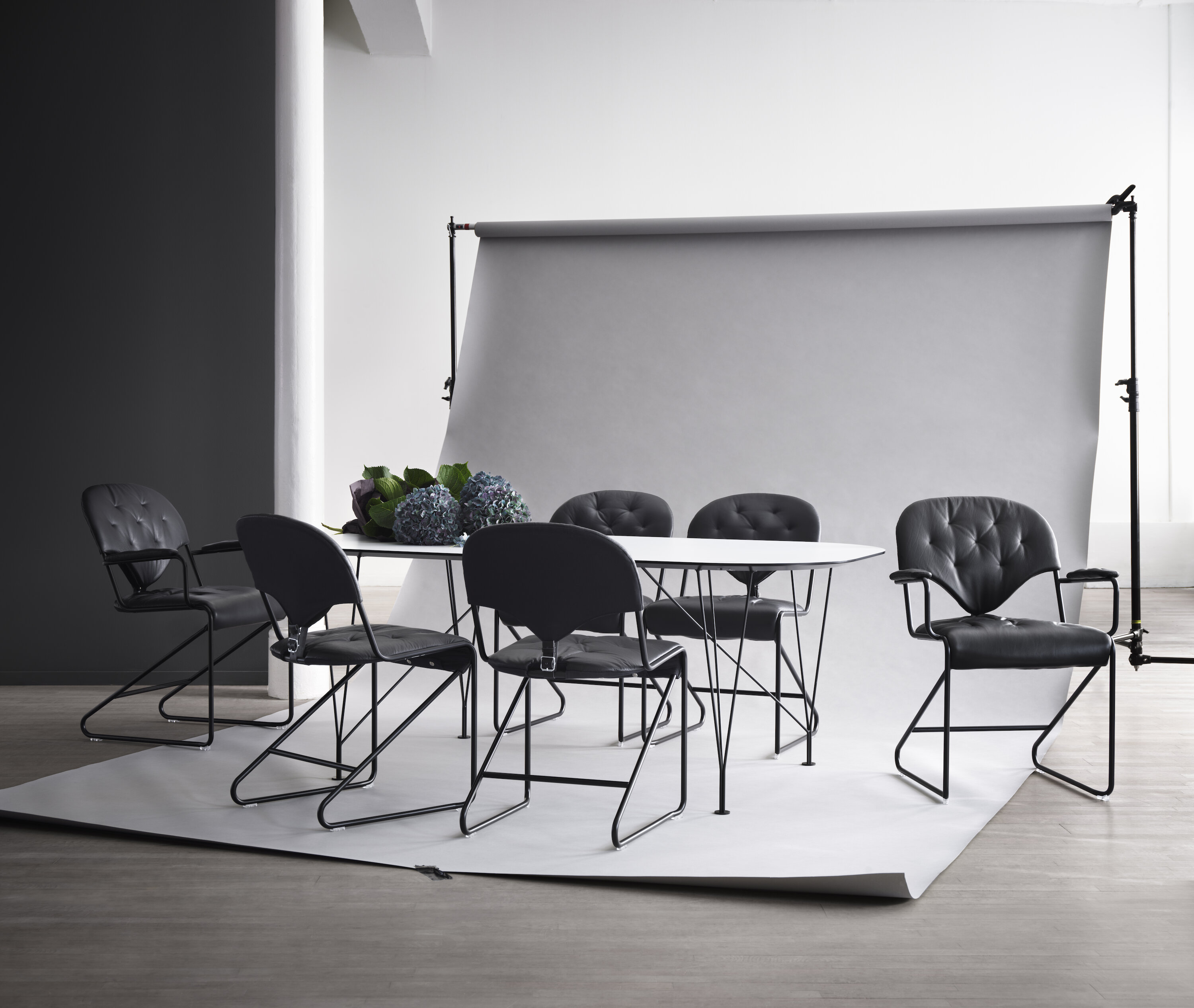 Sam armchair black naturale schwartz